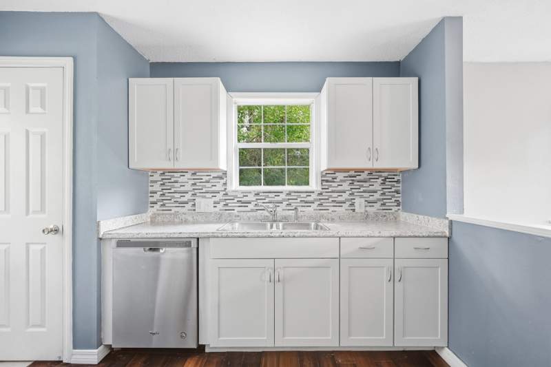 3 bedroom Detached Single Family at 3894 Sunnyside Avenue, Metes & Bounds, Laurel Hill — photo 4