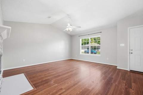 83 Stowe Road, Mary Esther FL - photo 10 of 38