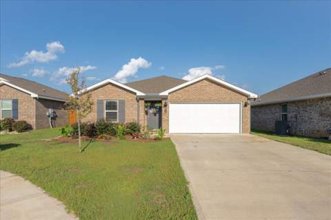 4749 Airmen Drive, Crestview FL - photo 6 of 56