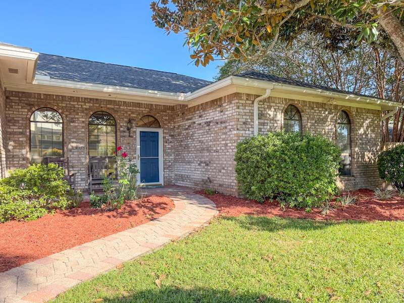 3 bedroom Detached Single Family at 322 Cypress Street, Kell-Aire Gardens, Destin — photo 2