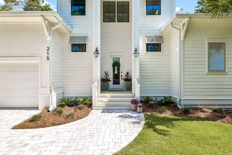 4 bedroom Detached Single Family at 215 Walnut Street, Gulfview Heights 1st Addn, Santa Rosa Beach — photo 2