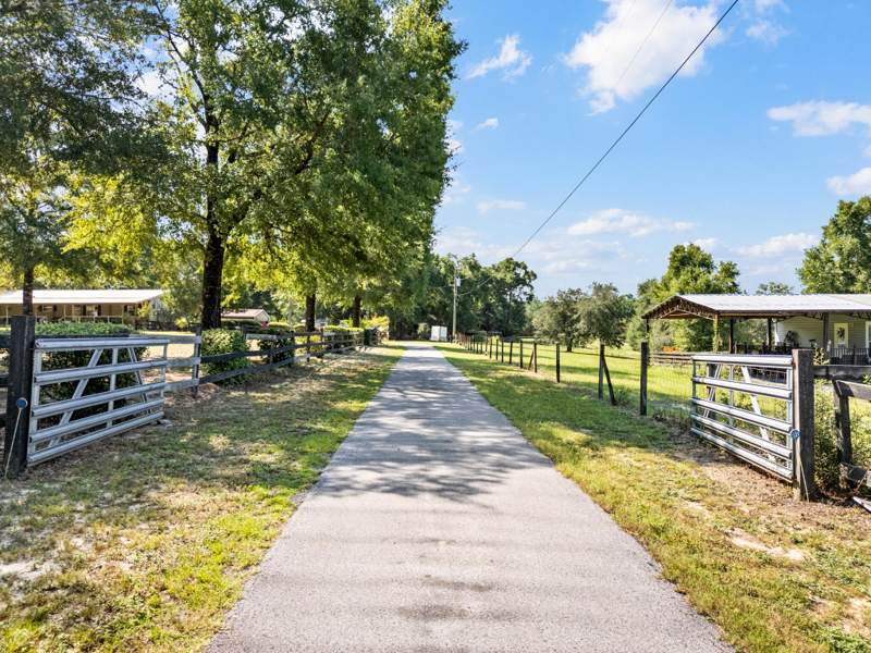 3 bedroom Manufactured Home at 3930 Poverty Creek Road, Metes & Bounds, Crestview — photo 3