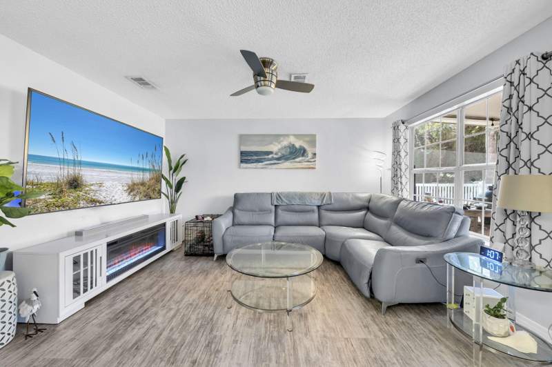 3 bedroom Detached Single Family at 219 Twin Lakes Lane, Twin Lakes Estates, Destin — photo 2