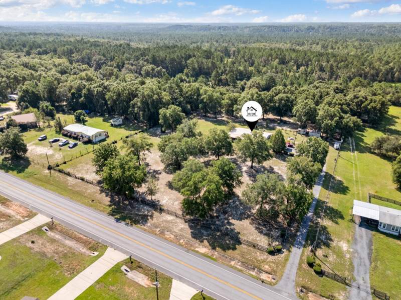 3 bedroom Manufactured Home at 3930 Poverty Creek Road, Metes & Bounds, Crestview — photo 2