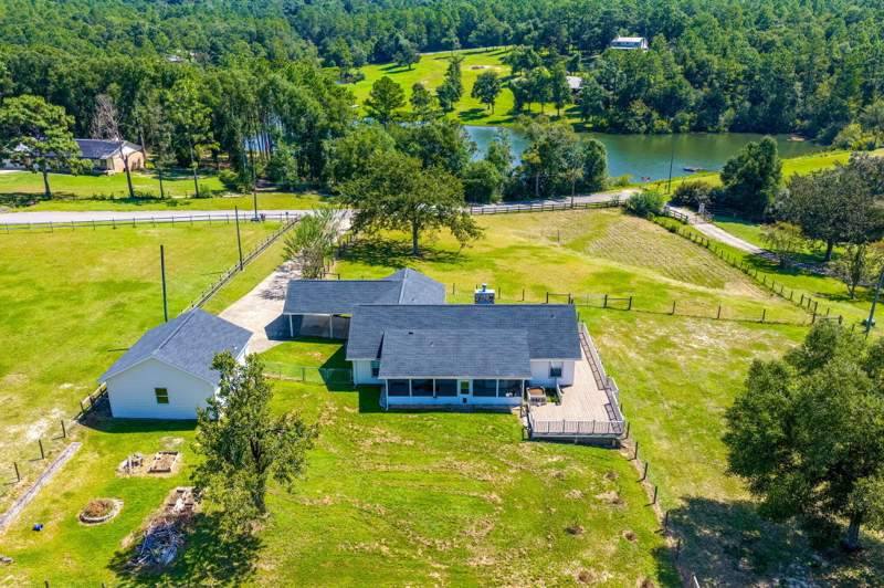 3 bedroom Detached Single Family at 5782 Seminole Drive, Kennedy lakes, Crestview — photo 3
