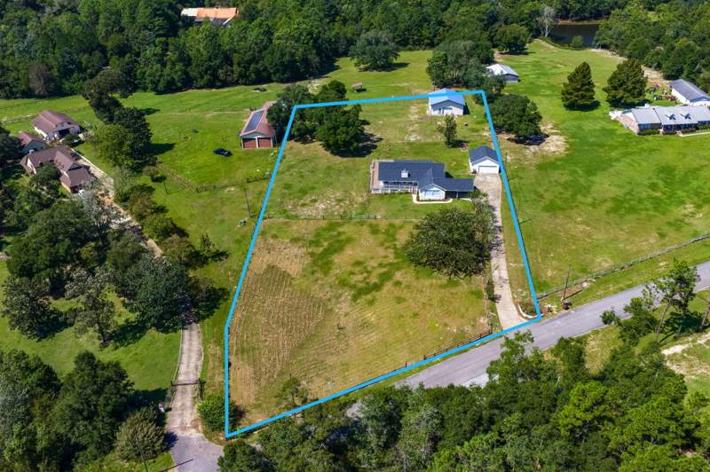 3 bedroom Detached Single Family at 5782 Seminole Drive, Kennedy lakes, Crestview — photo 4