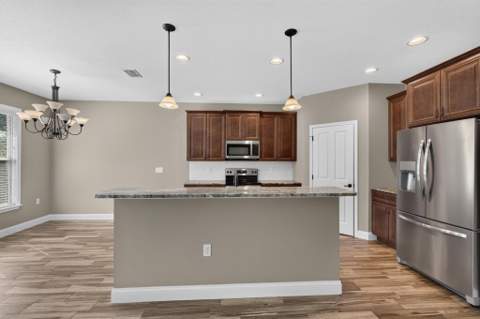 803 Fairview Drive, Fort Walton Beach FL - photo 18 of 48