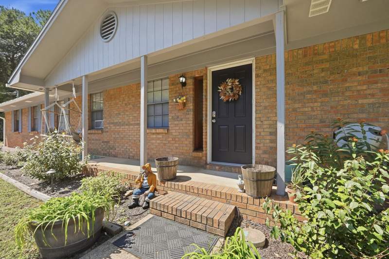 3 bedroom Detached Single Family at 3945 Painter Branch Road, Metes & Bounds, Crestview — photo 3