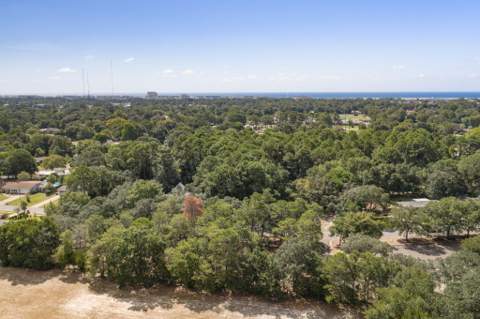 324 NW Lake Drive, Fort Walton Beach FL - photo 13 of 74