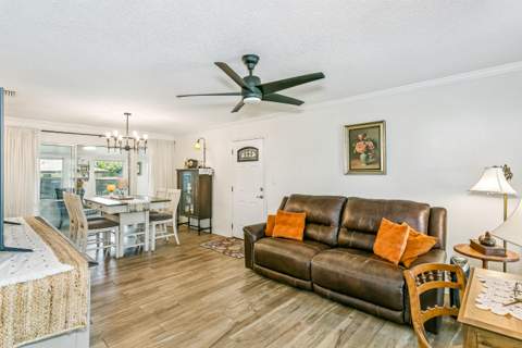 340 NW Holmes Boulevard, Fort Walton Beach FL - photo 7 of 40