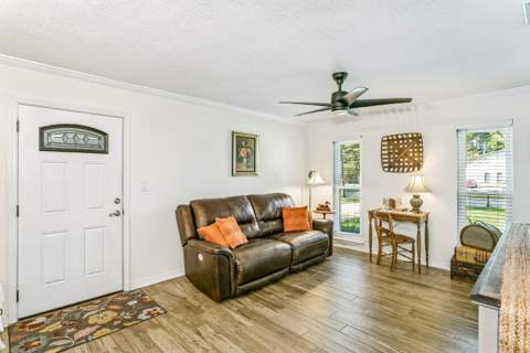340 NW Holmes Boulevard, Fort Walton Beach FL - photo 9 of 40