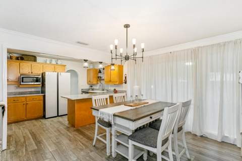 340 NW Holmes Boulevard, Fort Walton Beach FL - photo 12 of 40
