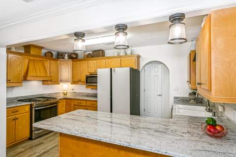 340 NW Holmes Boulevard, Fort Walton Beach FL - photo 14 of 40