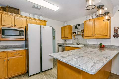 340 NW Holmes Boulevard, Fort Walton Beach FL - photo 16 of 40