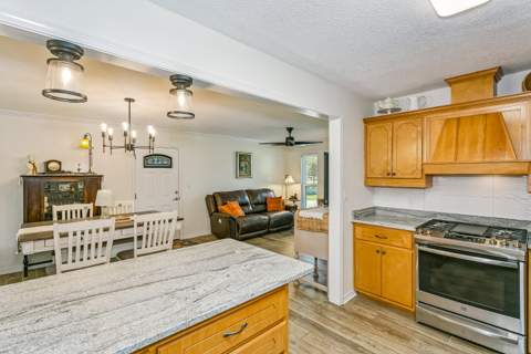 340 NW Holmes Boulevard, Fort Walton Beach FL - photo 19 of 40