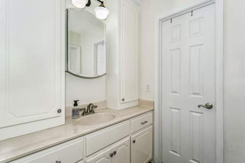 340 NW Holmes Boulevard, Fort Walton Beach FL - photo 24 of 40