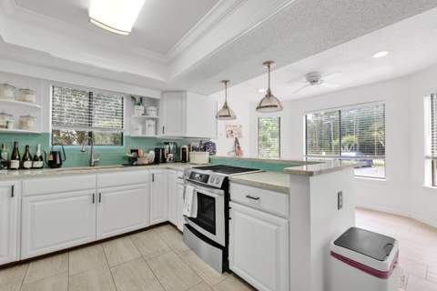 1221 Oakmont Drive, Niceville FL - photo 10 of 28