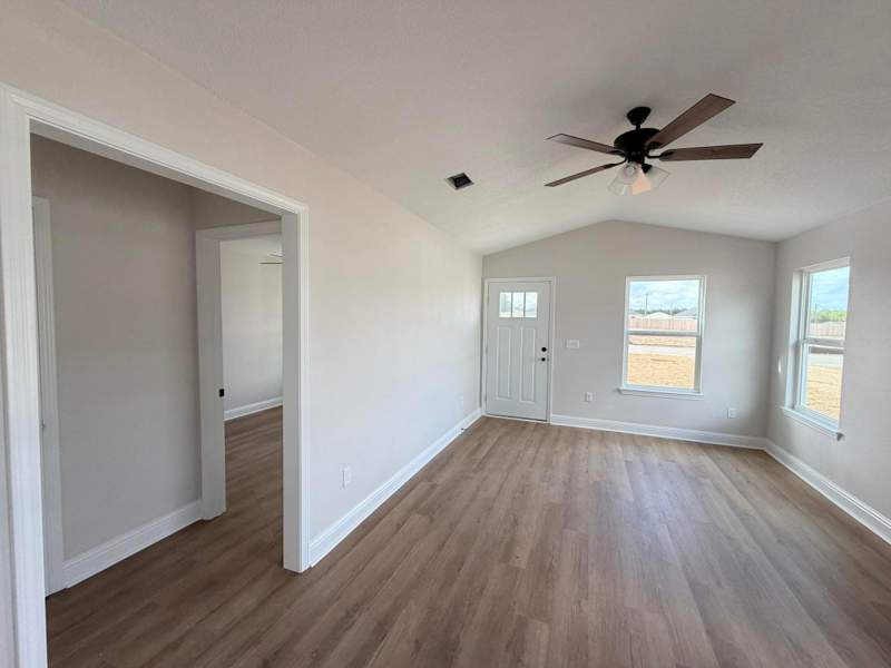 2 bedroom Detached Single Family at 5427 Bayleaf Drive, Holley Grove, Crestview — photo 4
