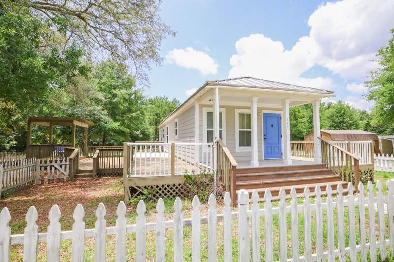 2 bedroom Detached Single Family at 147 Caswell Branch Road, Caswell Landing pHS1, Freeport — photo 2