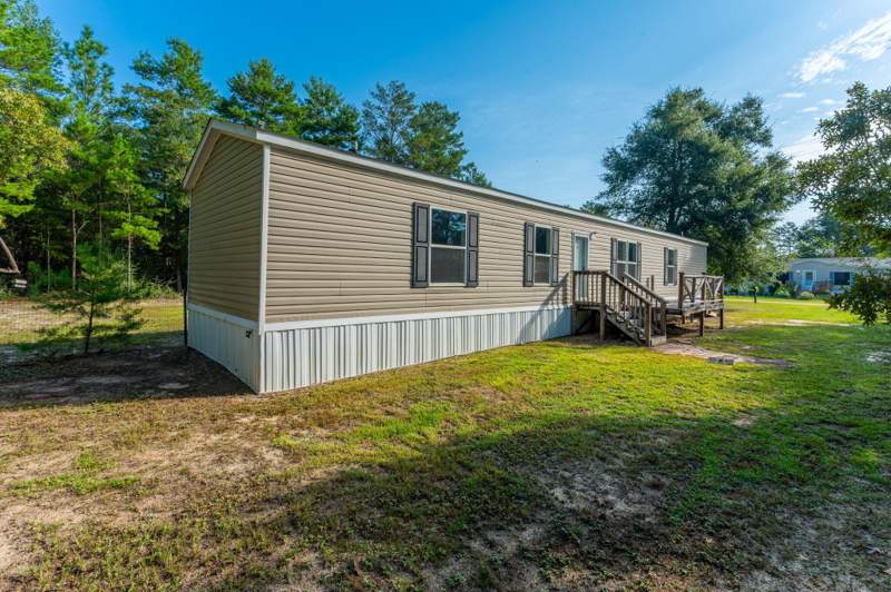 3 bedroom Mobile Home at 5276 Third Avenue, Holley Grove South, Crestview — photo 4