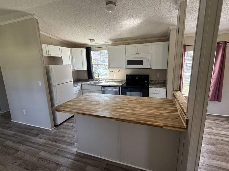 3 bedroom Mobile Home at 1150 Reeves Road, Metes & Bounds, Baker — photo 5