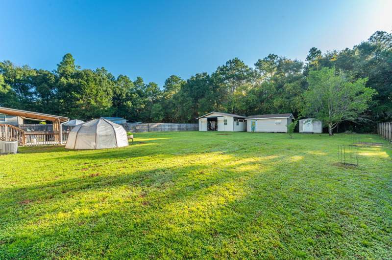 3 bedroom Detached Single Family at 671 Ridge Lake Road, Crestview Suburb, Crestview — photo 3
