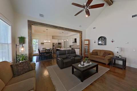 38 Oaktree Boulevard, Freeport FL - photo 6 of 47