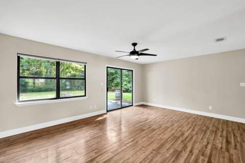 651 Wildwood Street, Mary Esther FL - photo 8 of 37