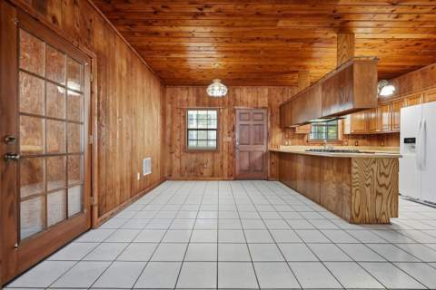 3654 Poverty Creek Road, Crestview FL - photo 8 of 43