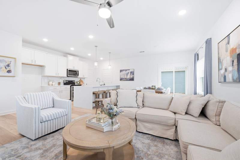 4 bedroom Detached Single Family at 270 Sagebrush Drive, Nest At Owl's Head, Freeport — photo 3