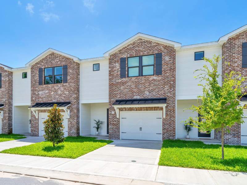 3 bedroom Townhouse at 140 Sibert Avenue #Unit 5, The Oaks at Old Town, Destin — photo 2