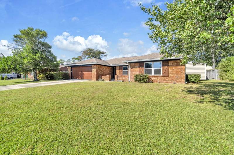 3 bedroom Detached Single Family at 2005 Plumosa Palm Drive, Palm Estates Unit 4, Niceville — photo 3