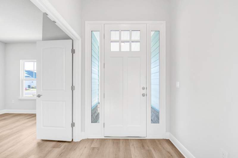 4 bedroom Detached Single Family at 184 Riverwalk Circle #Lot 37, Riverwalk, Freeport — photo 2