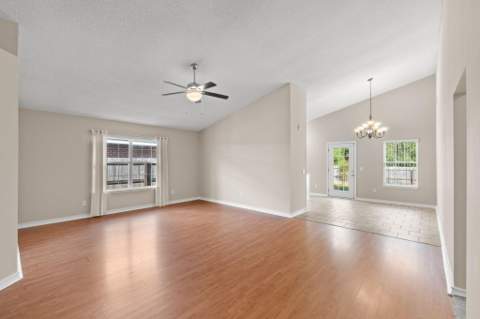 434 Pristine Water Lane, Mary Esther FL - photo 6 of 37