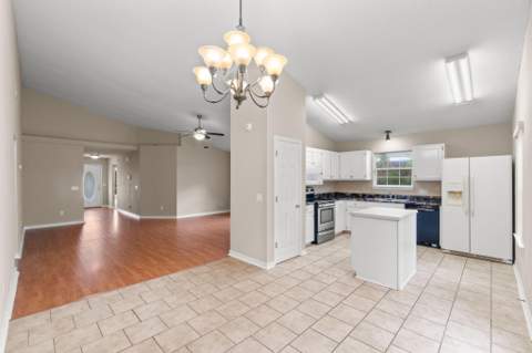 434 Pristine Water Lane, Mary Esther FL - photo 13 of 37