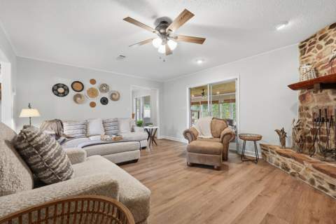 505 Sioux Circle, Fort Walton Beach FL - photo 12 of 62