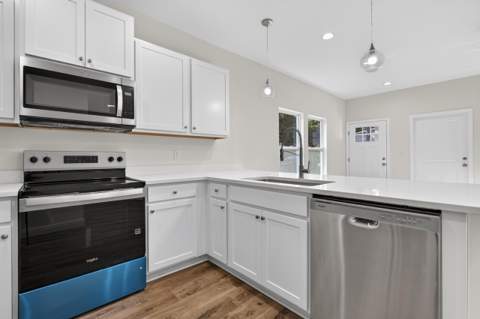 507 Scott Lane, Fort Walton Beach FL - photo 10 of 75