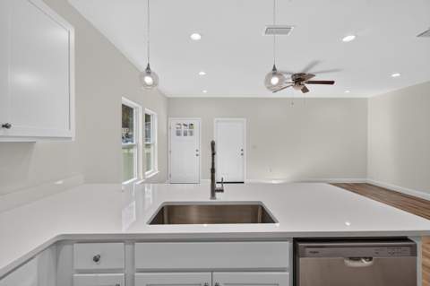 507 Scott Lane, Fort Walton Beach FL - photo 11 of 75
