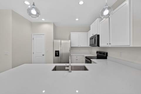 507 Scott Lane, Fort Walton Beach FL - photo 13 of 75