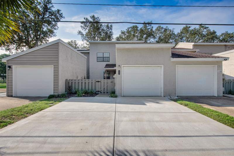 2 bedroom Townhouse at 1090 5th Avenue, Green Arbor T/H, Shalimar — photo 2
