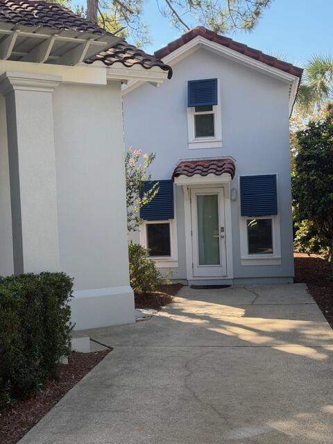4 bedroom Detached Single Family at 100 Rue Martine, Caribe West, Miramar Beach — photo 4