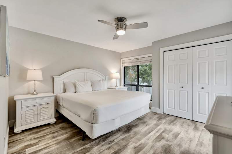1 bedroom Condominium at 911 Harbour Point Lane #911, Harbour Point Condo, Miramar Beach — photo 5