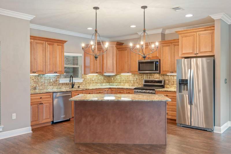 3 bedroom Detached Single Family at 6450 Amanda Court, Lake Arthur Est Ph I, Crestview — photo 4