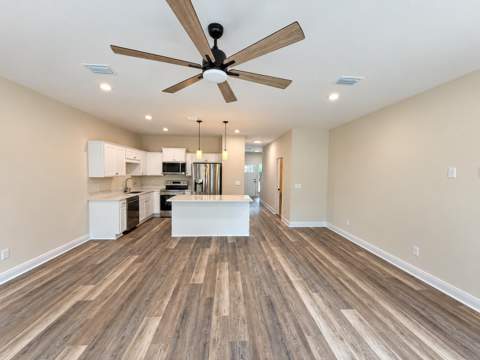 408 Walters Circle #1, Fort Walton Beach FL - photo 16 of 41