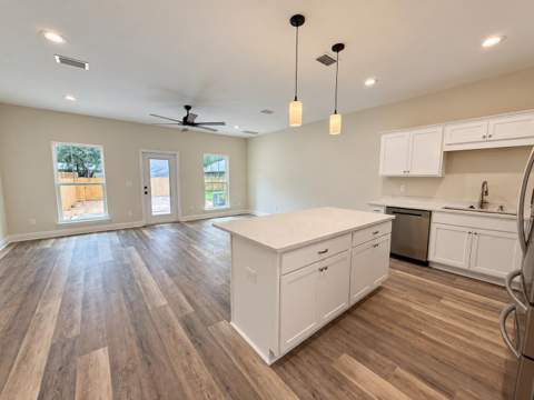 408 Walters Circle #1, Fort Walton Beach FL - photo 17 of 41