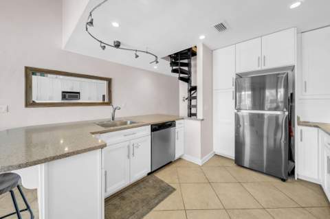 4984 W County Highway 30A ## 4B, Santa Rosa Beach FL - photo 17 of 56