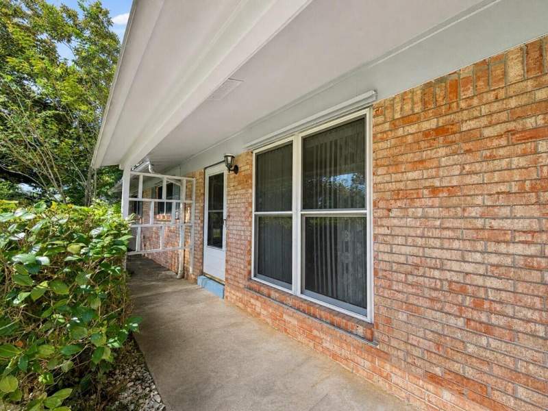 3 bedroom Detached Single Family at 339 NW Barbara Drive, Vesta Heights 4th Addn, Fort Walton Beach — photo 2