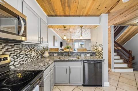 11 Driftwood Road #Unit 7, Miramar Beach FL - photo 17 of 52