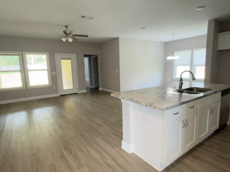 4 bedroom Detached Single Family at 1509 Long Needle Court, Piney Woods Est, Baker — photo 2