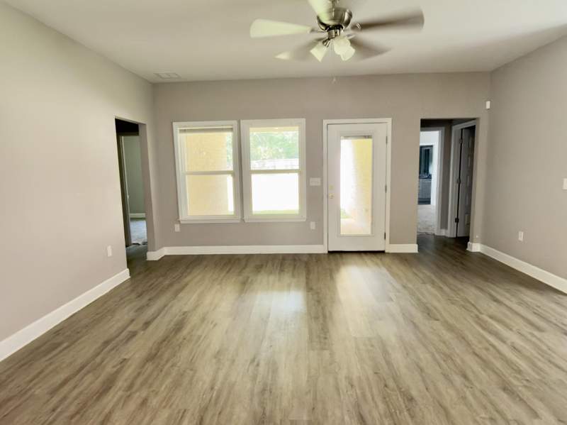 4 bedroom Detached Single Family at 1509 Long Needle Court, Piney Woods Est, Baker — photo 3